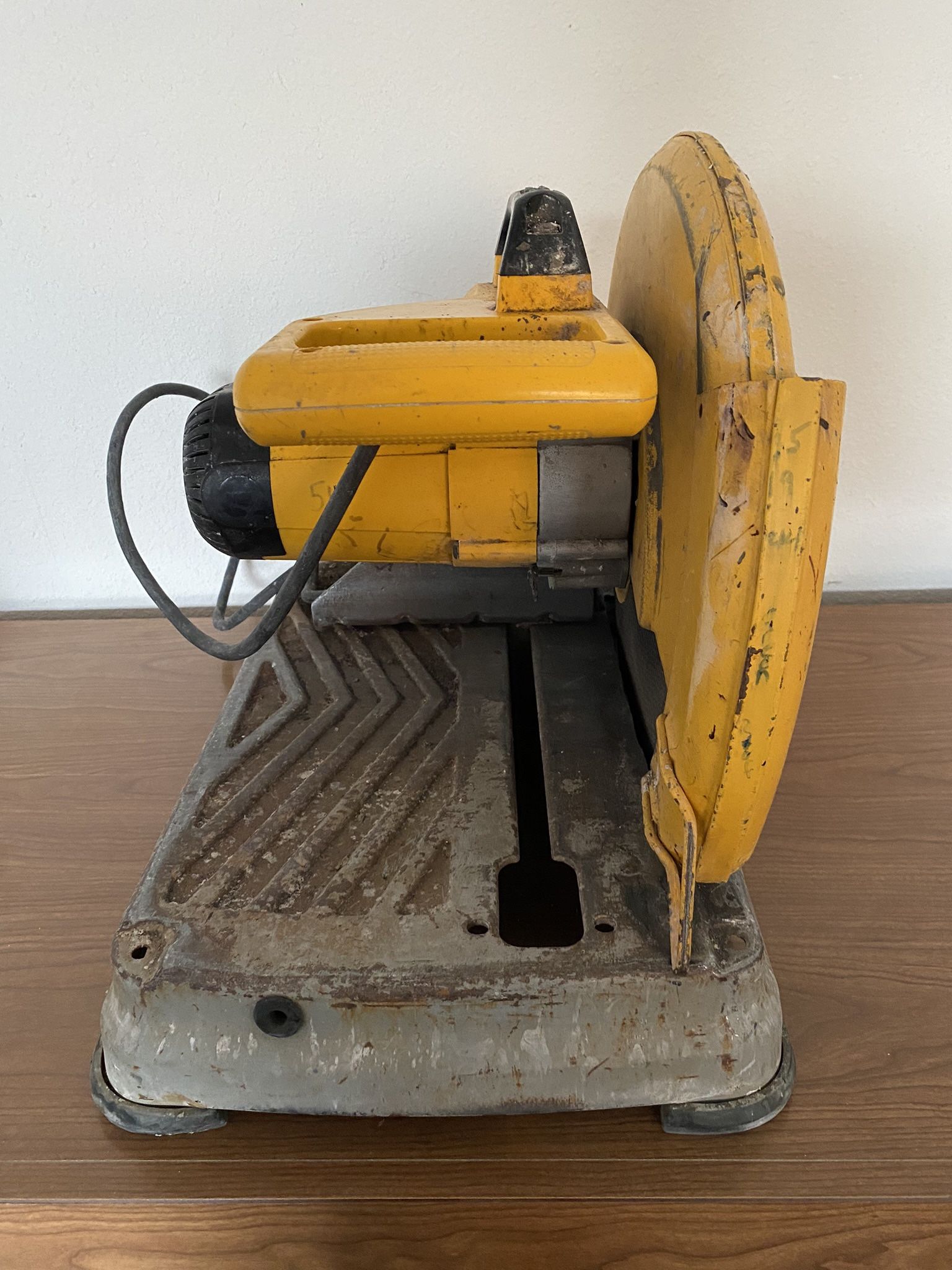Chop Saw - Dewalt