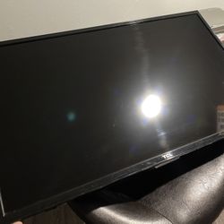 32” TCL Roku Tv w/ Remote