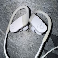 POWERBEATS 