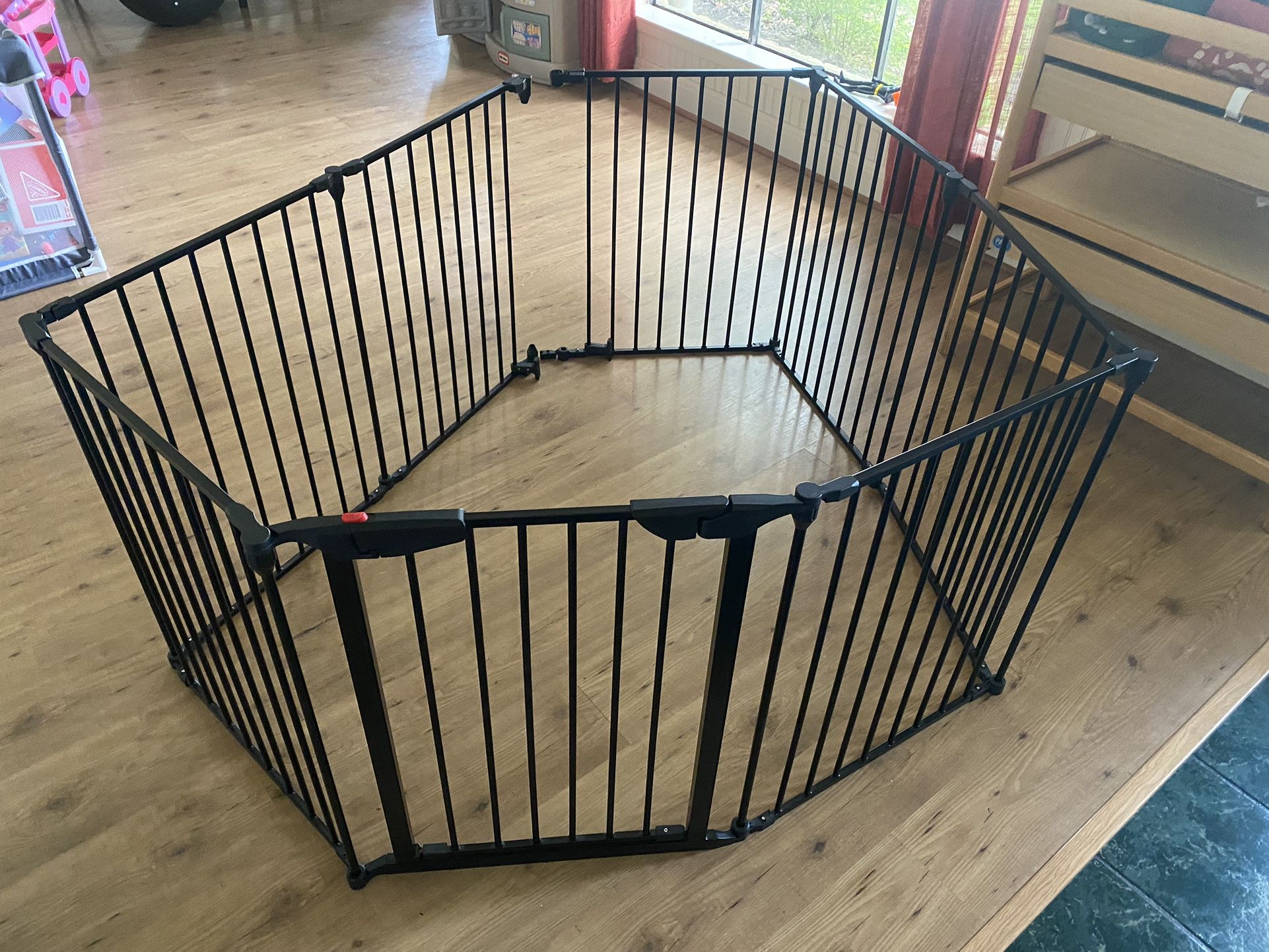Pet Gate/Baby gate Strong Quality 