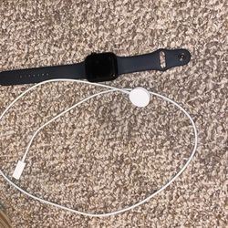 Apple Watch Gen Se 2 With Charger