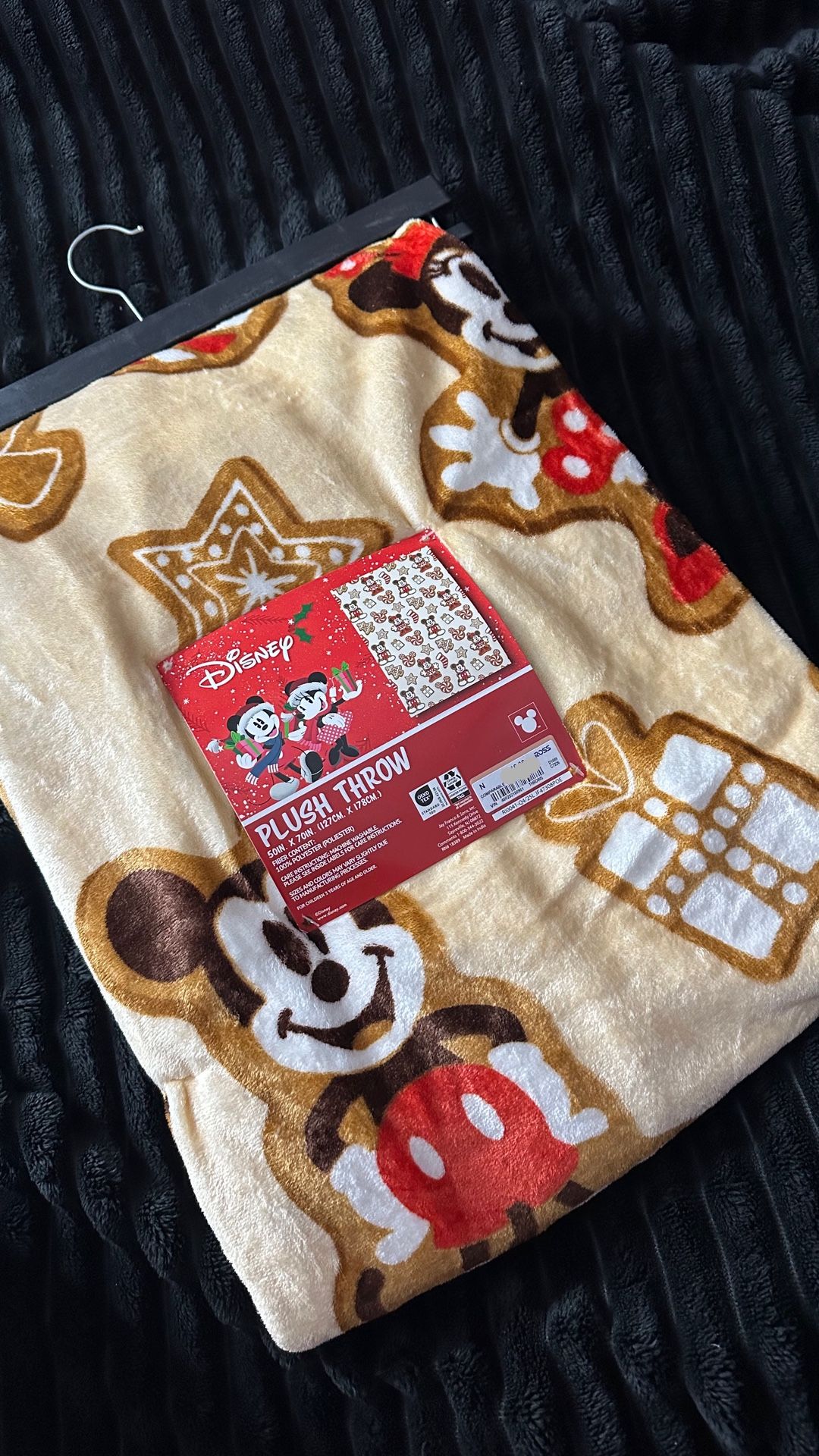 Disney Christmas Mickey & Minnie Mouse blanket