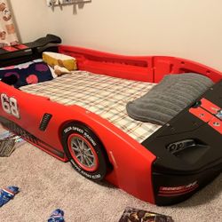 Delta race car bed