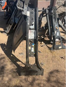 body b pillar assembly inner