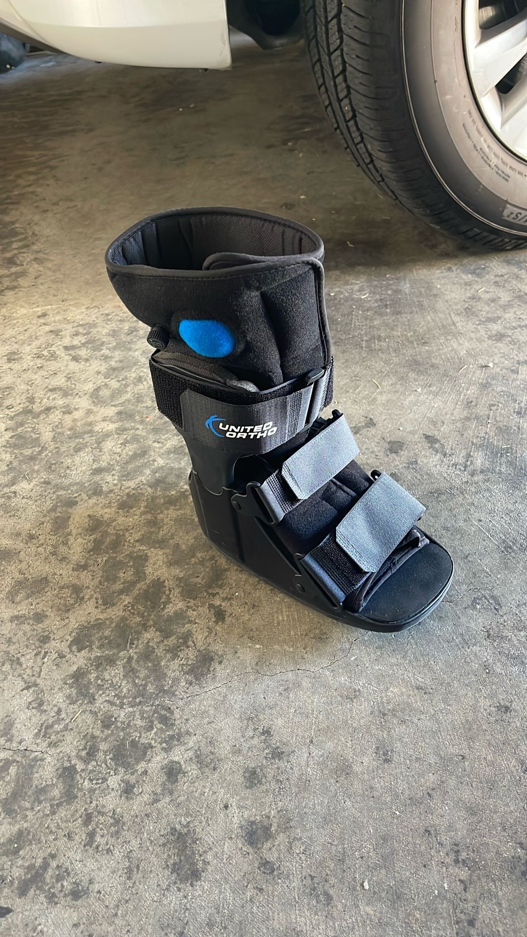 Short Air Cam Walker Fracture Boot, Small, Black