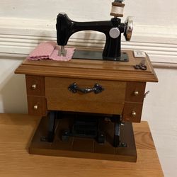 Vintage Berkeley Design Treadle Sewing Machine Music Box