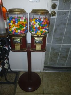 Vintage gumball machine