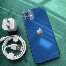 iPhone 12 , Factory Unlocked, Excellent Condition Like New 