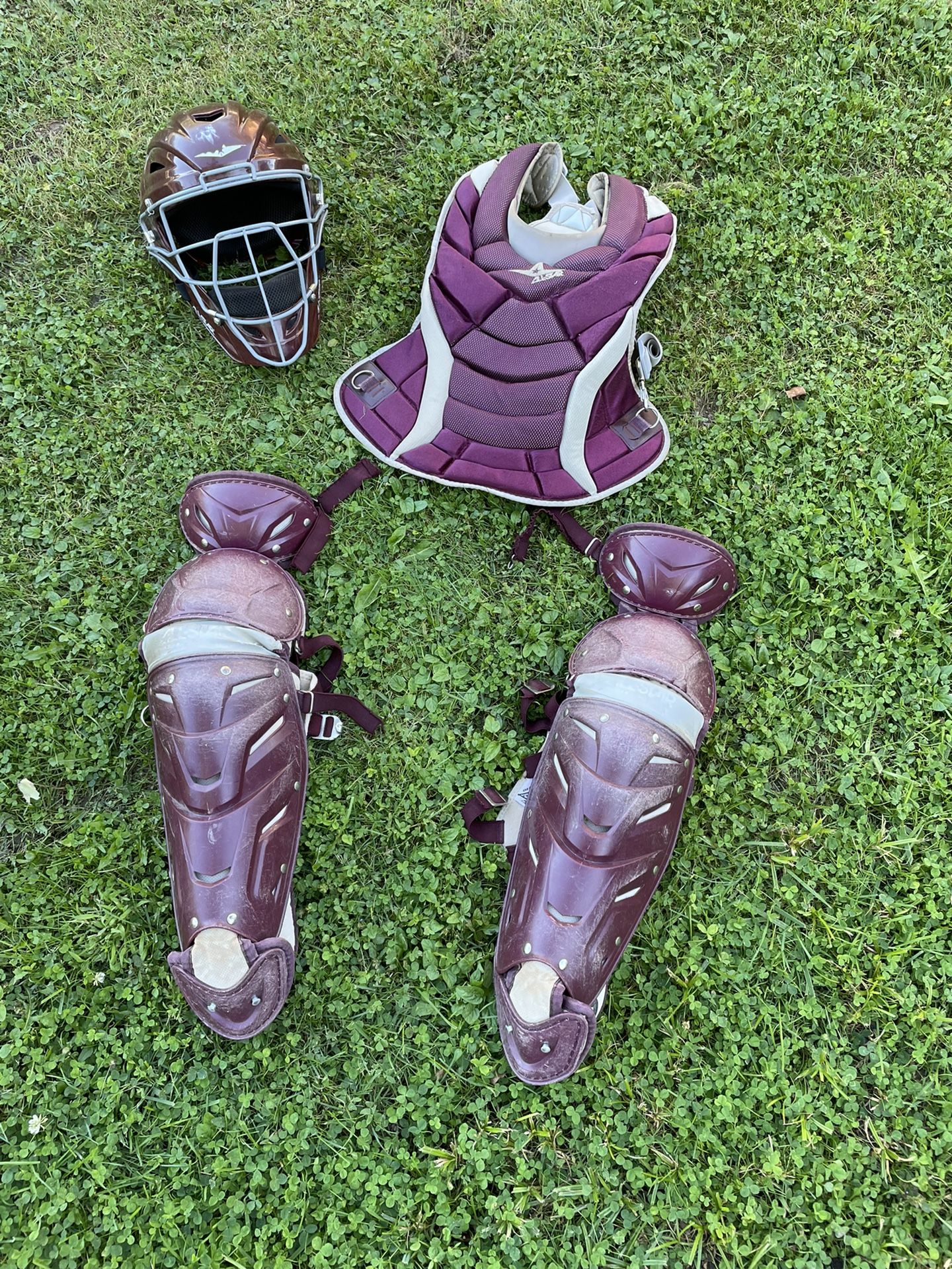 Ladies Catchers Equipment 