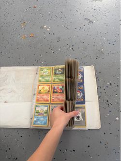 POKÉMON BINDER 26 PAGES