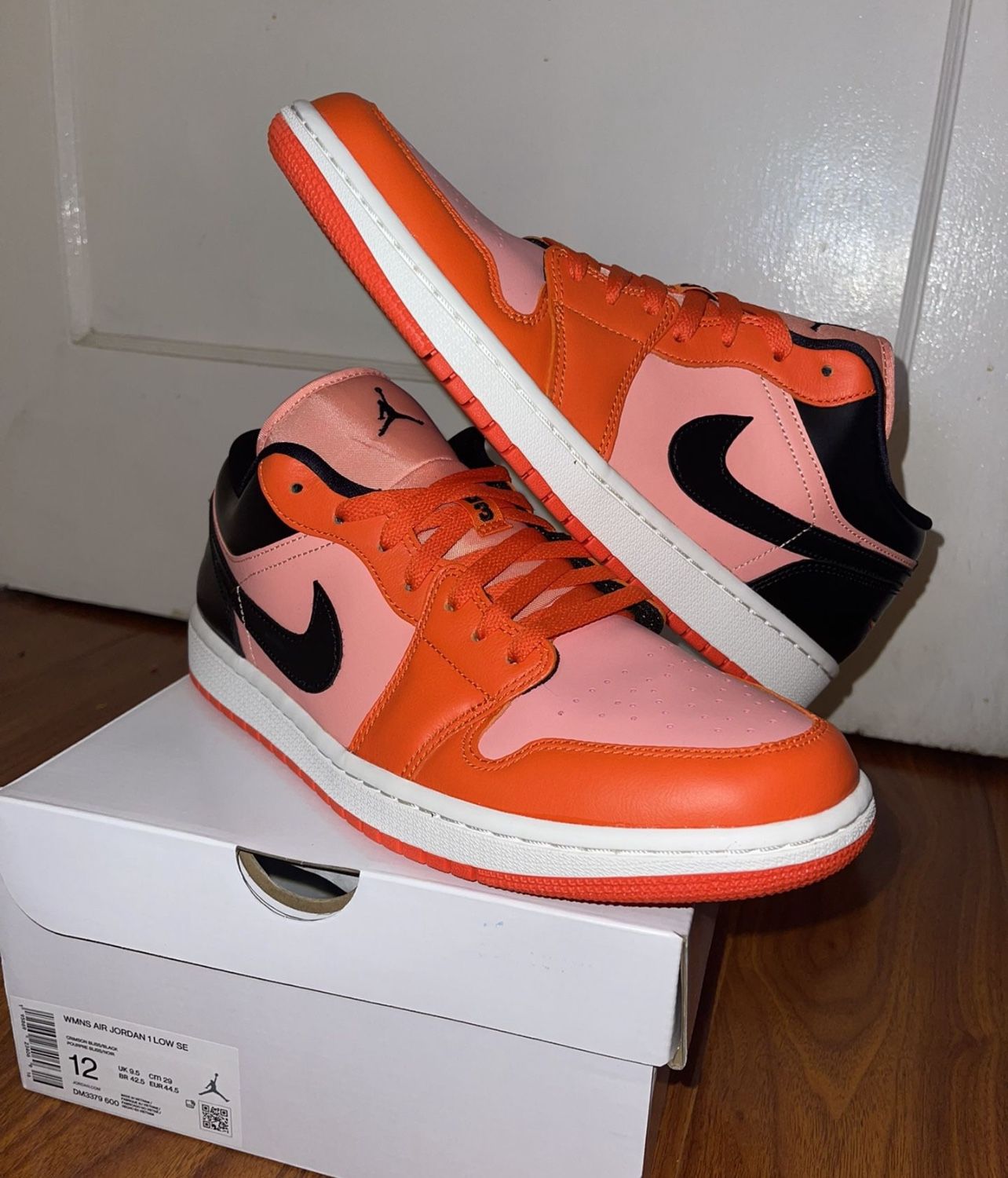Nike Adidas Yeezy Crocs Jordan