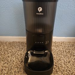 Petultra Automatic Cat/Small Dog Feeder