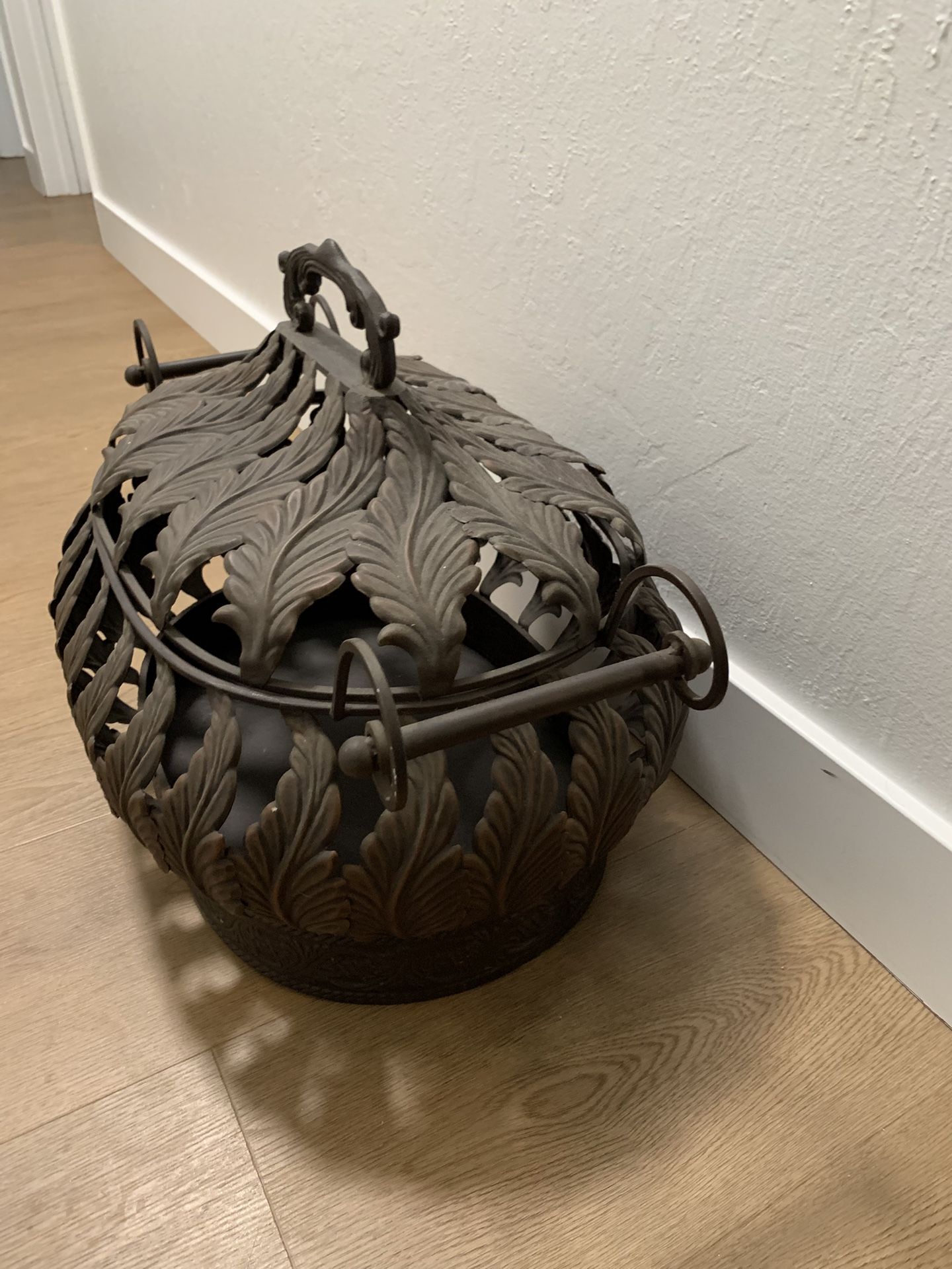 Firewood, Bin Metal