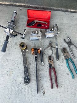Lineman Lowell wrenches