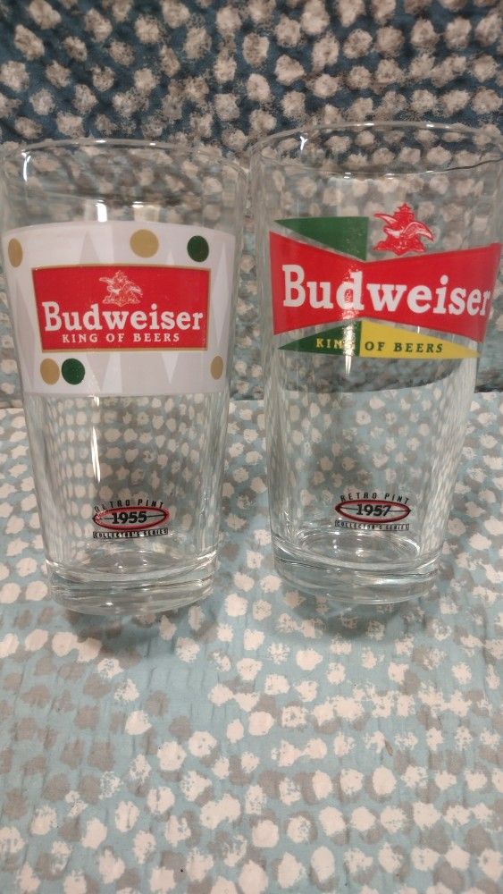 Vintage Retro Budweiser Glass Set
