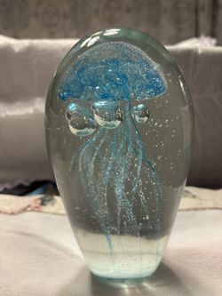 Vtg Glass Tropical Jellyfish Aquarium Heavy Paperweight H6.25” 