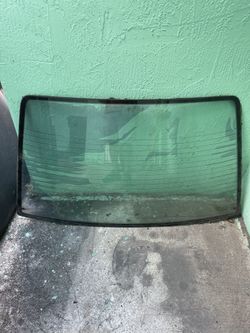 87 93 Mustang Hatchback Rear Glass 