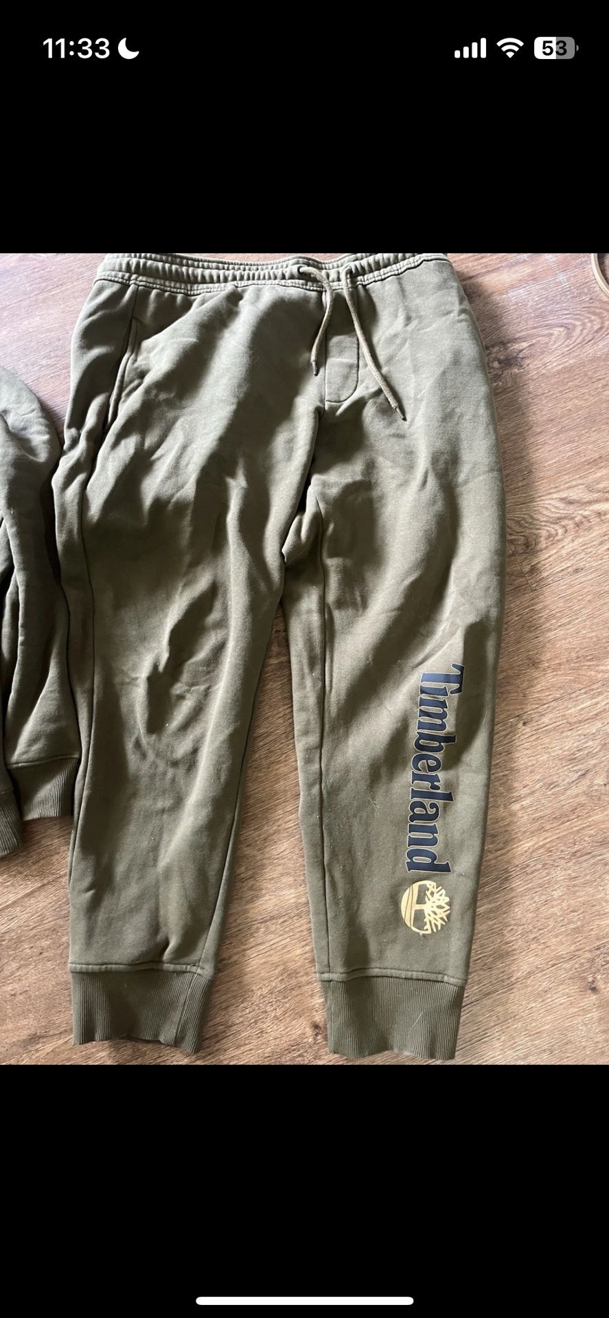 TIMBERLAND tree logo fleece olive drab sweatpants. Men’s large Green Timberland sweats. Khaki green Timberland joggers #Timberland #Sweatpants