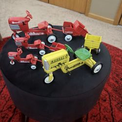 4 Diecast Metal Model Tractors w/Wagons From The Kiddy Car Classic Collection