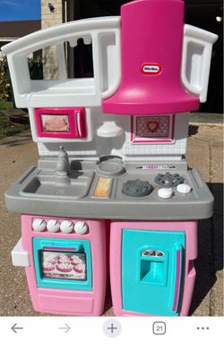 Little Tikes Pink Play Kitchen Set with Fruit