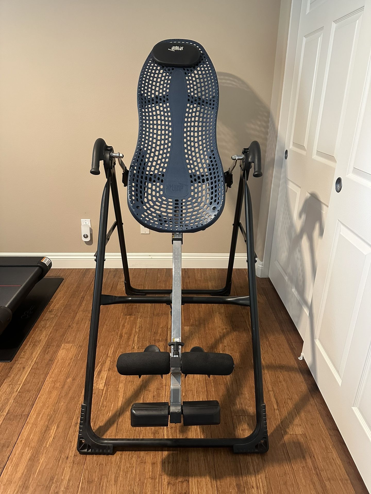 Teeter Hang Up Inversion Table