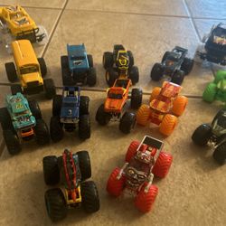 Monster Trucks Best Off Vintage 