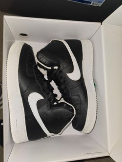 Men's Jordan's and NIKEs