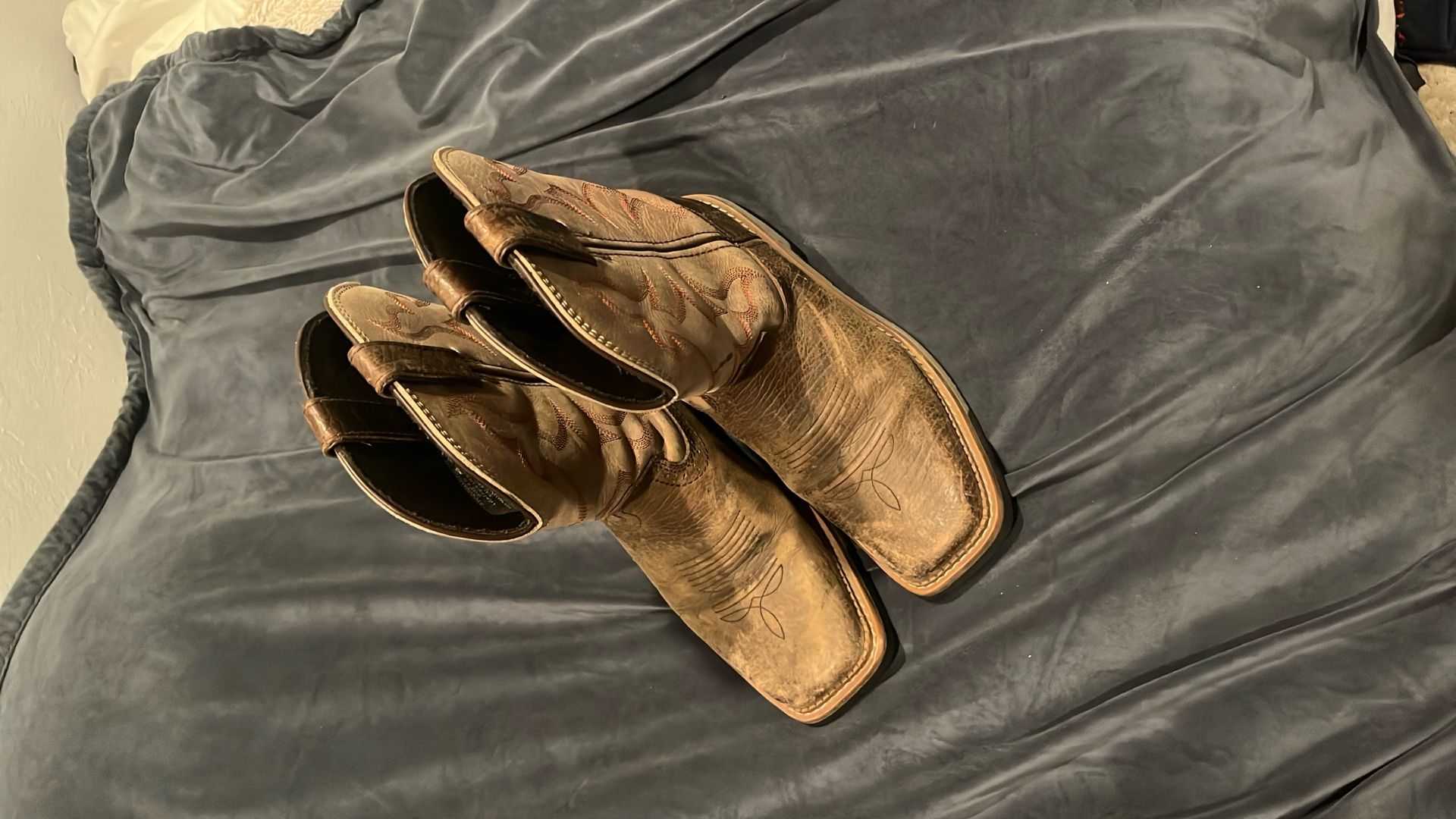 Justin’s Boots Size 9