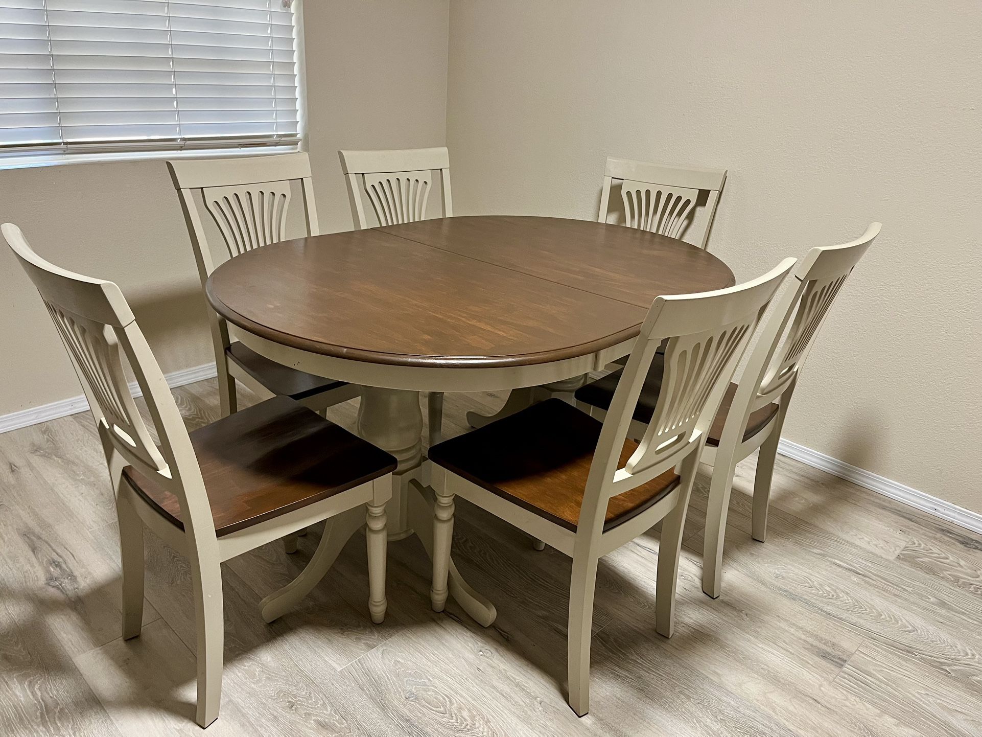 Rustic 7pc Oval 42/60 in Table with 18 in Leaf and 6 Chairs
