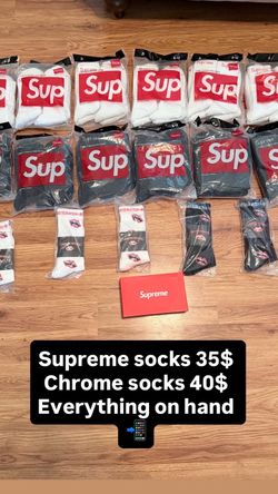 Supreme/chrome socks