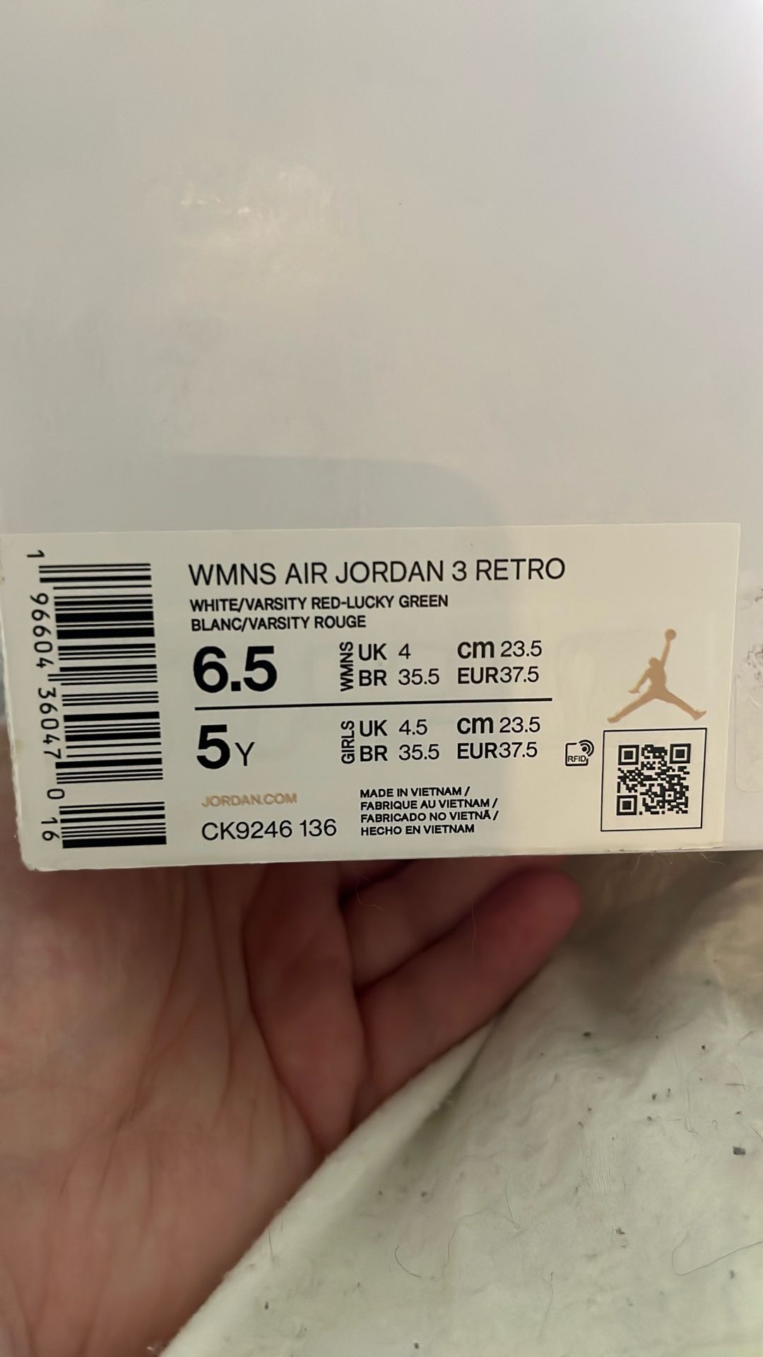 Women’s Retros 3
