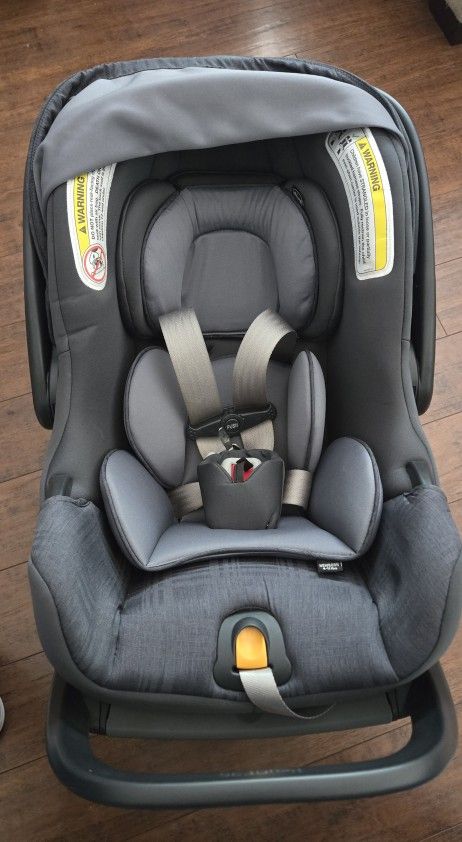 Chicco Keyfit 35 Car Seat With Base