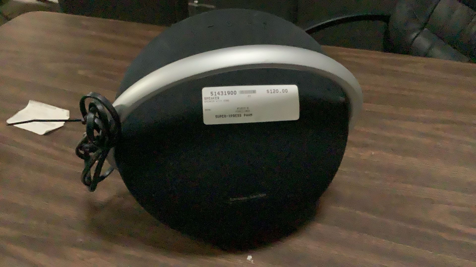 Harmon/kardon speaker