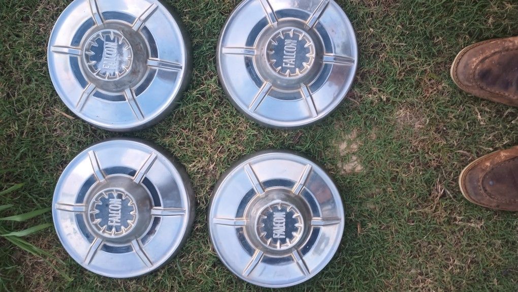 Ford Falcon Dog bowl Hubcaps