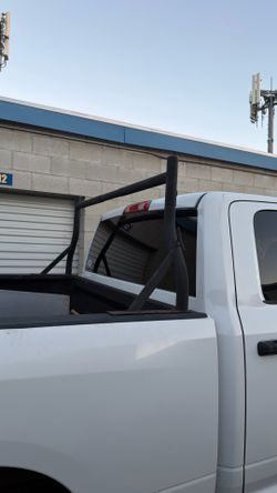 Adjustable Ladder rack