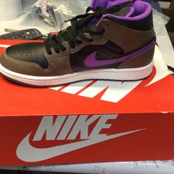 Nike Size 8