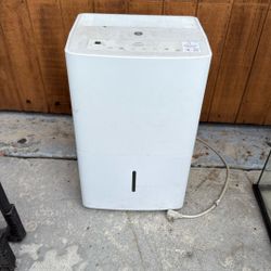 GE Dehumidifier 