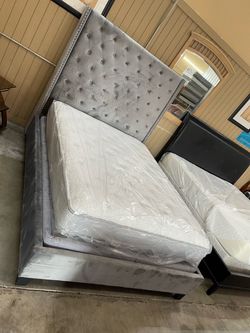 Gray Velvet Tufted Upholstered Bed Frame queen