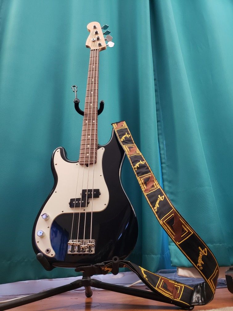 Left-handed Fender Bass Guitar