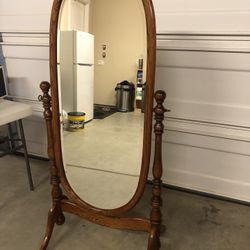Beautiful Oak Swivel Mirror 