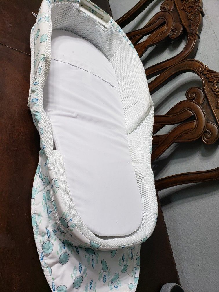 Baby Snuggle Nest 