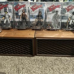 The WARRIORS.  Mezco Toyz 2005.  ( 7 Figures )