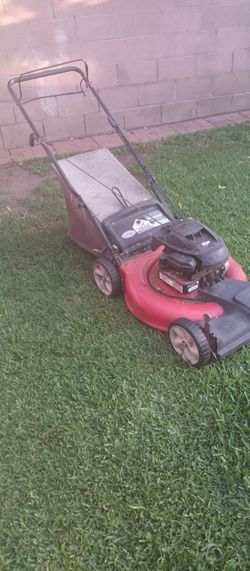 Breggs and Stratton lawn mower