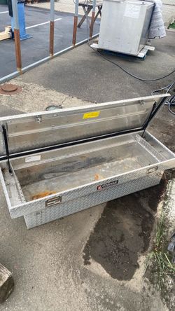 Ultima Aluminum Diamond Plate Truck Tool Box