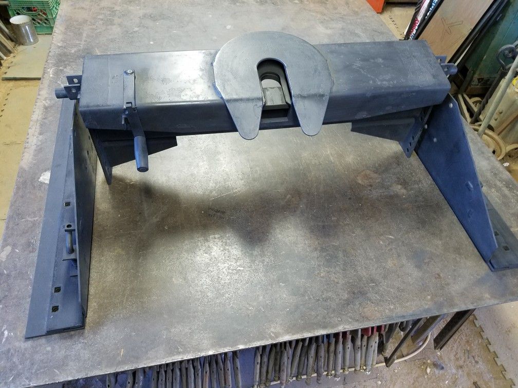 RBW 5TH FIFTH WHEEL HITCH