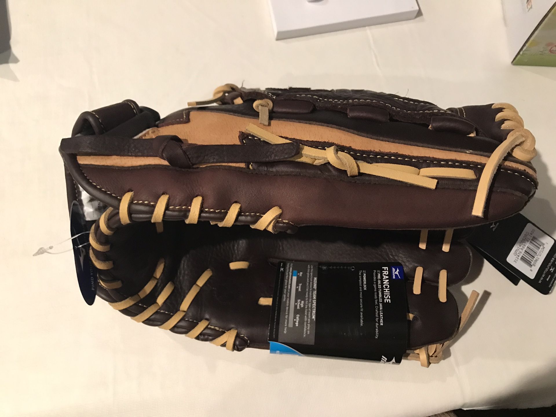 14" Mizuno Franchise baseball softball glove