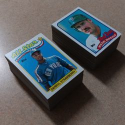 1989, Near Mint Baseball Trading Cards.  PLEASE CHECK OUT ALL MY OFFERS.  THANK YOU 😊 