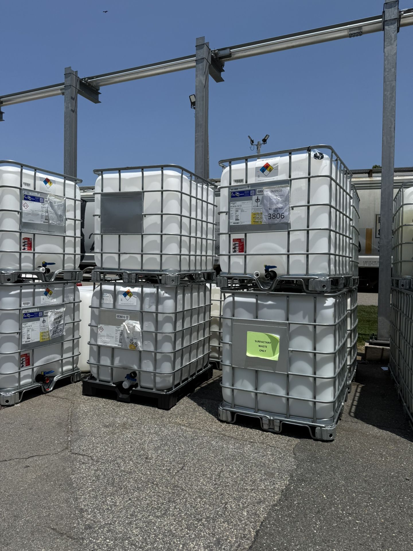 Ibc Tank Plastic Totes Gaylord