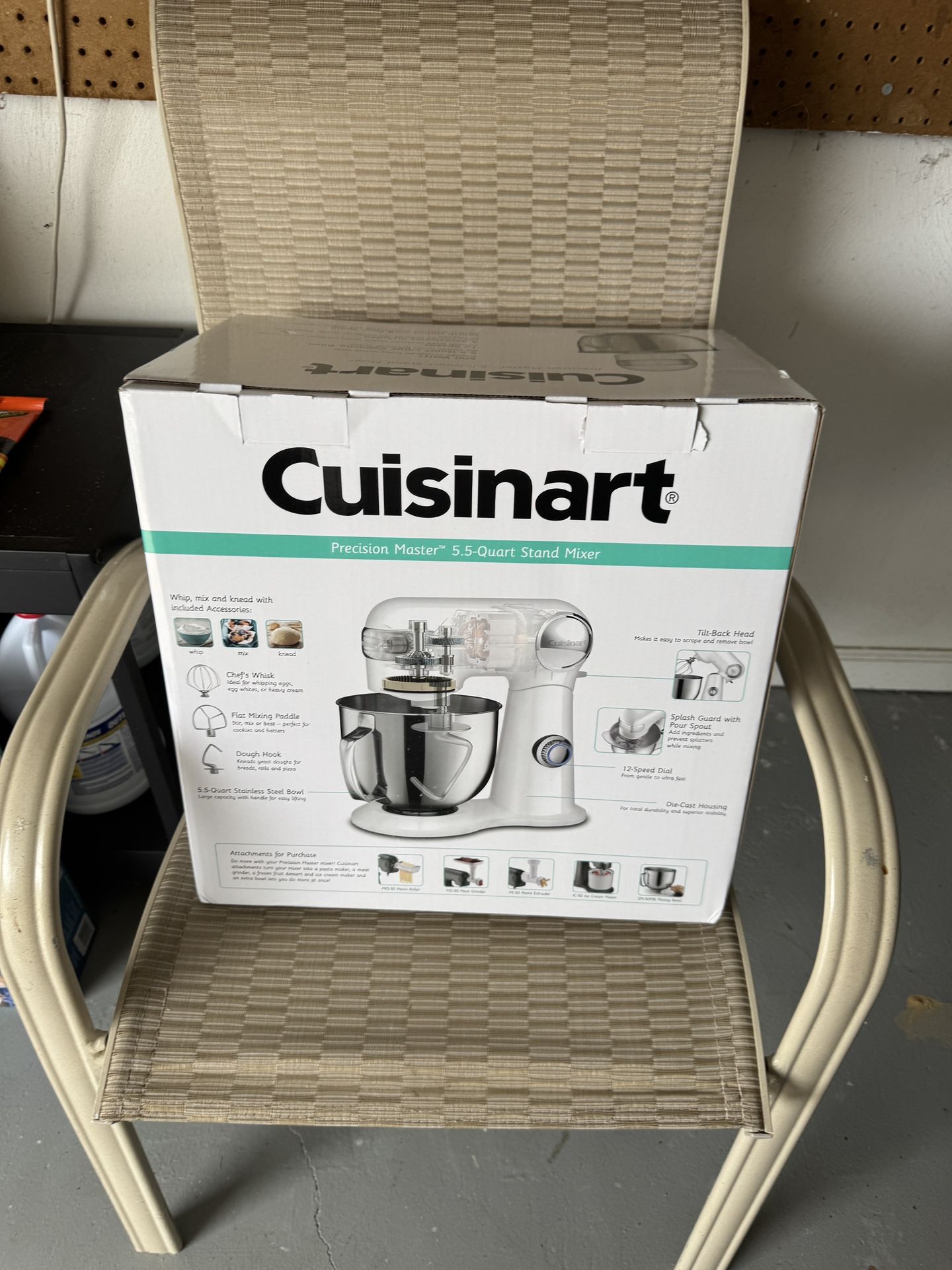 ****NEW**** In Box —never Used! Cuisinart Stand Mixer