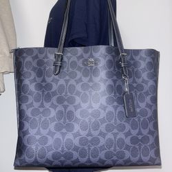 Coach Mollie Tote NWOT